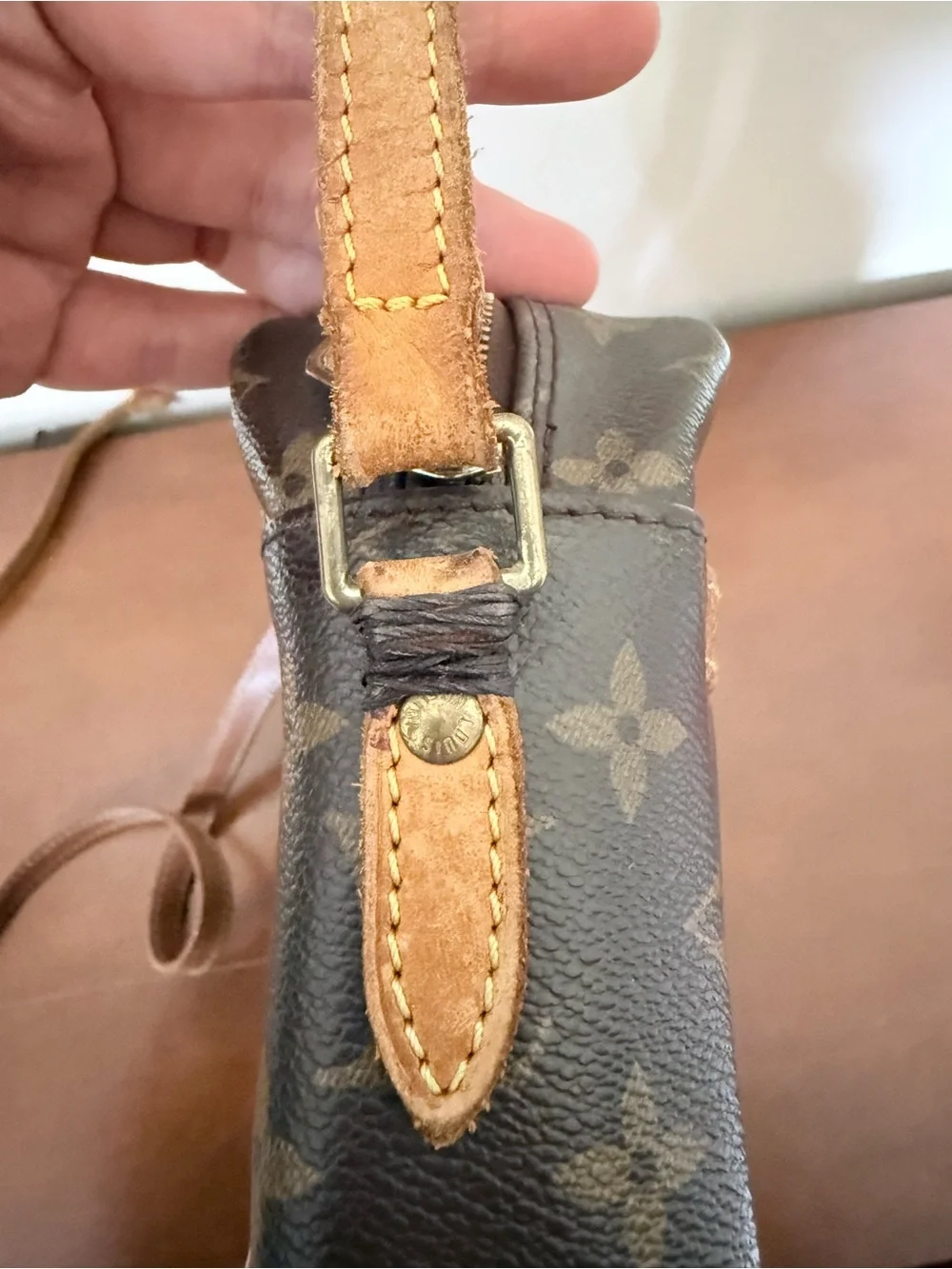 Vintage Authentic Louis Vuitton Monogram Trocadero 23 Canvas Leather Shoulder
